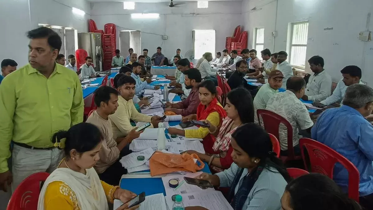 Nepalese and Bangladeshis found in large numbers during Bihar’s voter list revision, say officials