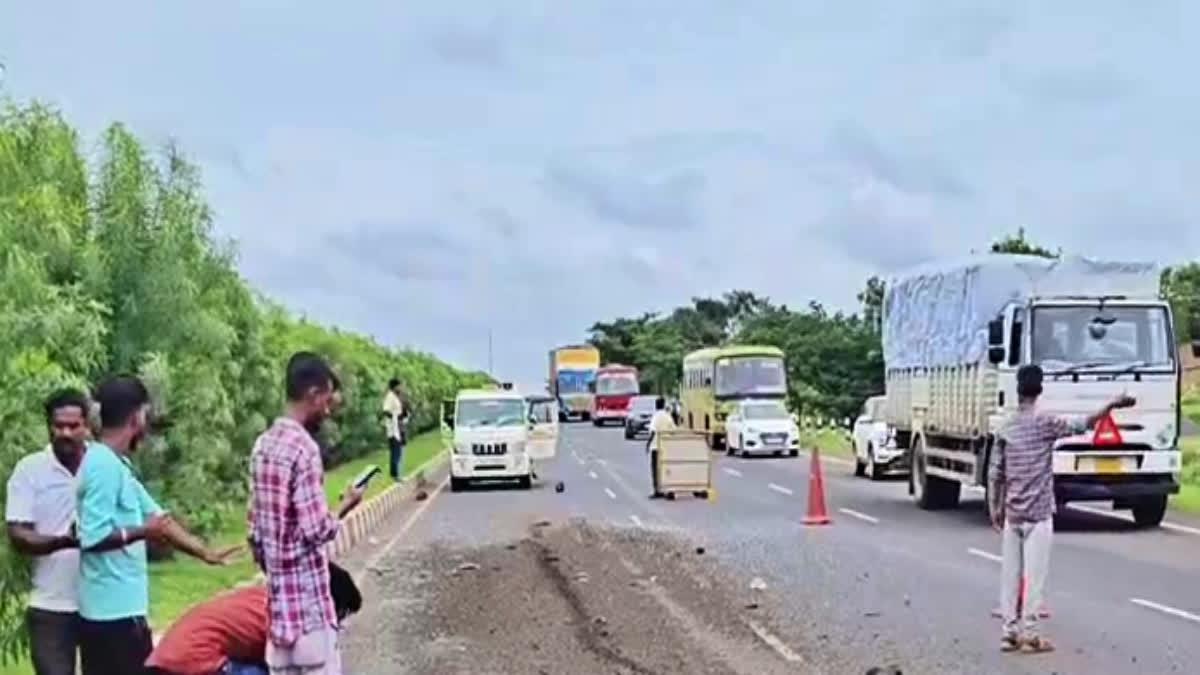 Three labourers die as truck overturns on Belagavi highway