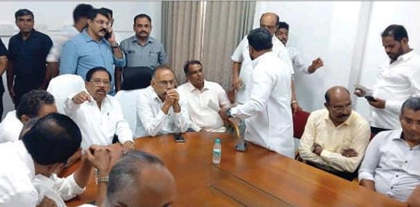 DK Congress Muslim leaders slam HM over violence, Police bias