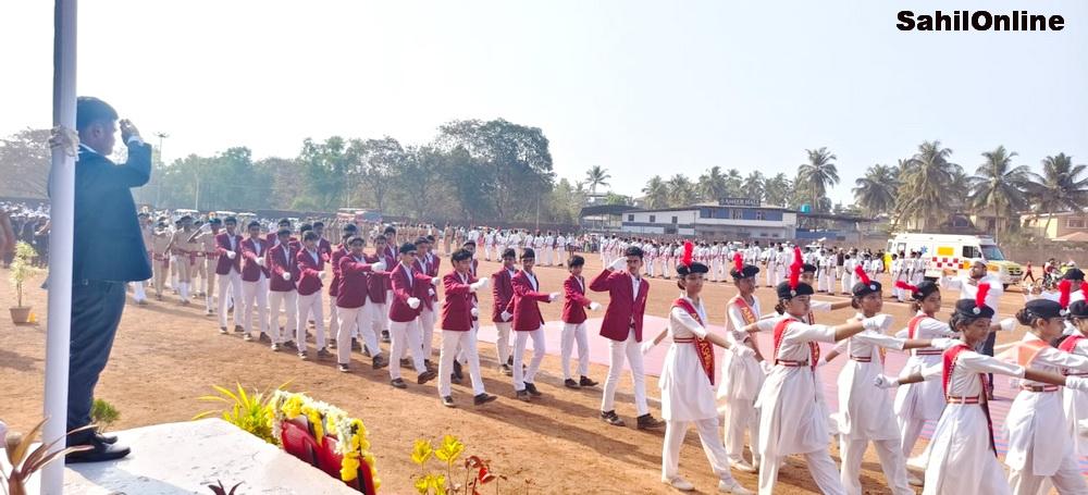 Republic Day celebrated in Bhatkal; Tahsildar hoists national flag