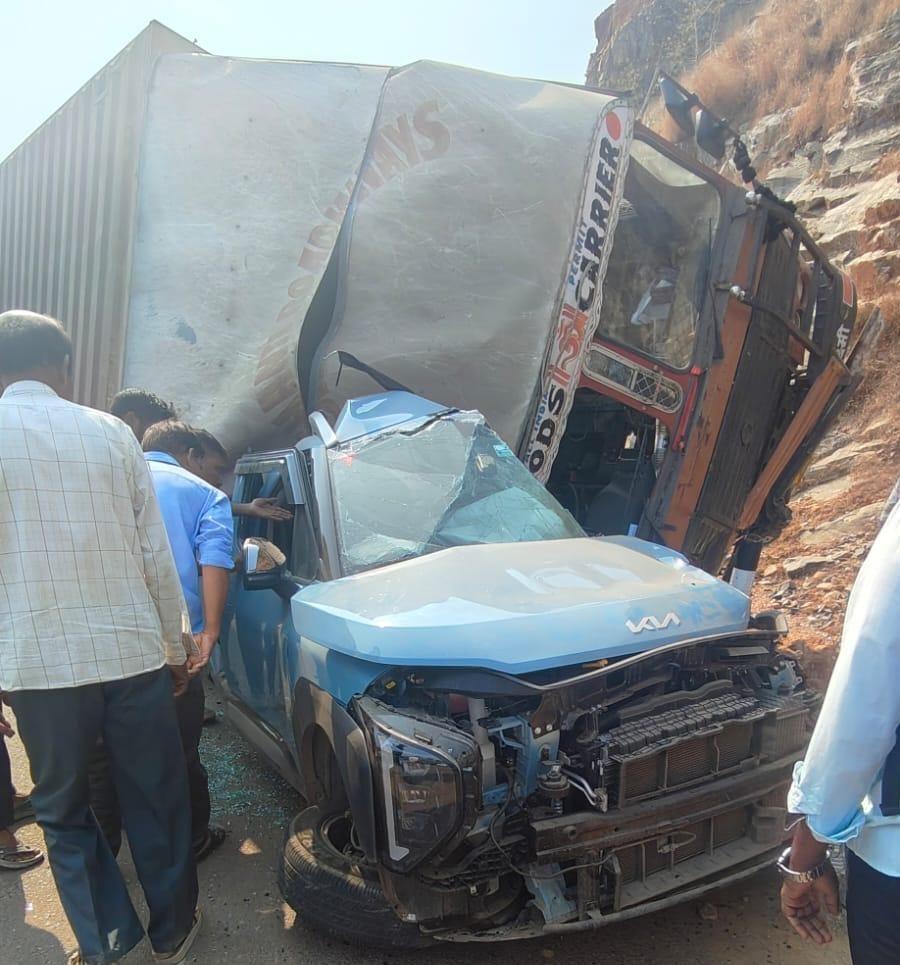 8-year-old boy killed, three injured as container truck overturns on car near Karwar