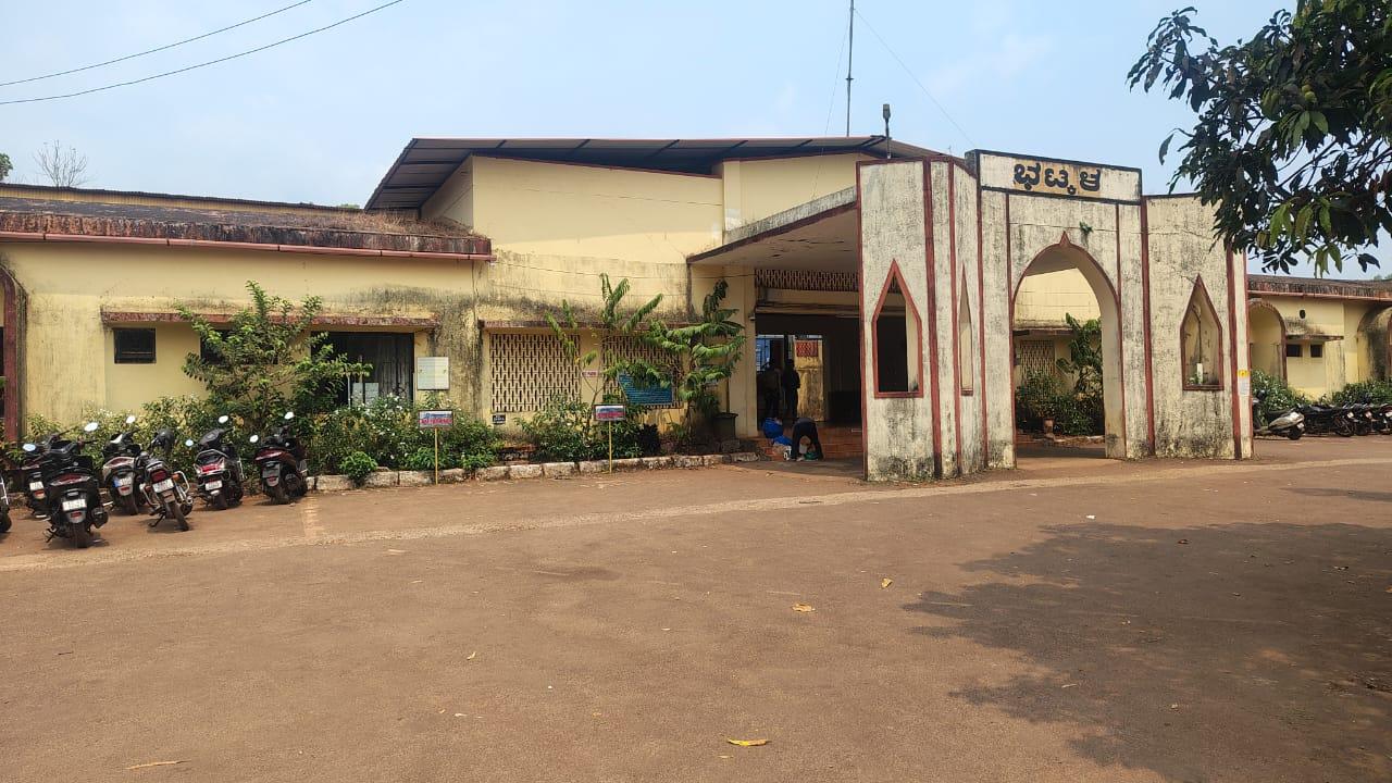 Bhatkal Railway station well-connected, yet passengers flag key civic and infrastructure gaps