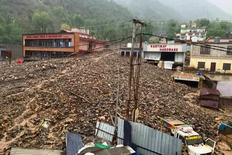Torrential rains trigger landslides in J-K's Ramban, leave 3 Dead