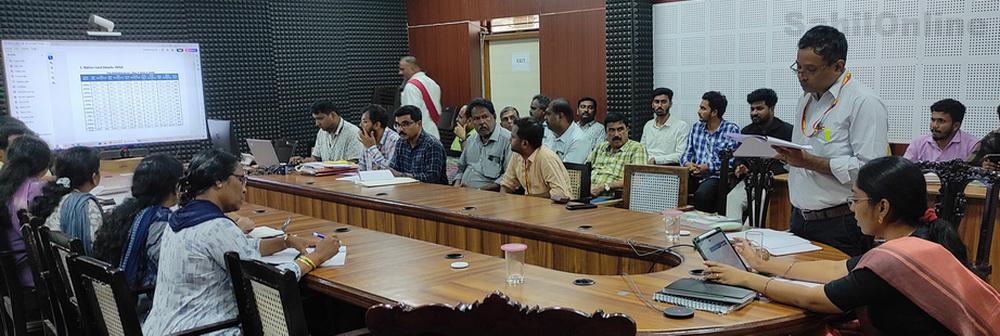 Karwar: DC orders strict monitoring to prevent misuse of domestic LPG cylinders