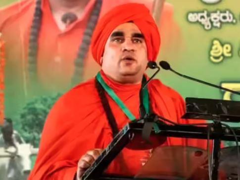 Seer Removed from Lingayat Panchamasali Peetha Over Suggestion to Assert Hindu Identity